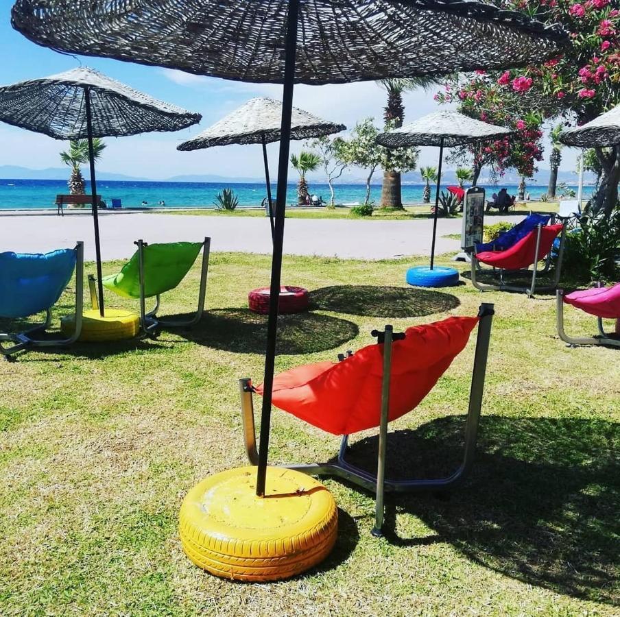 Holiday Hotel Kusadasi Exterior photo