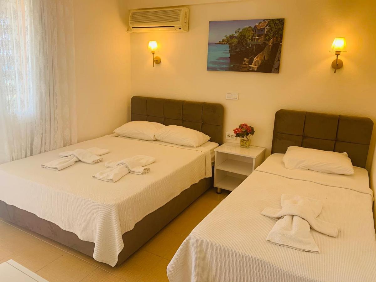 Holiday Hotel Kusadasi Exterior photo