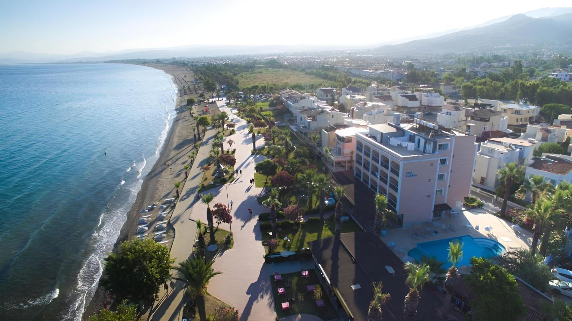 Holiday Hotel Kusadasi Exterior photo